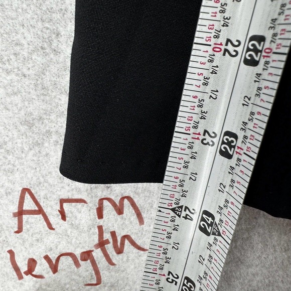 Talbots Blazer Jacket Womans 4 Black Suit Shoulder Pads 2 Button - Picture 12 of 13